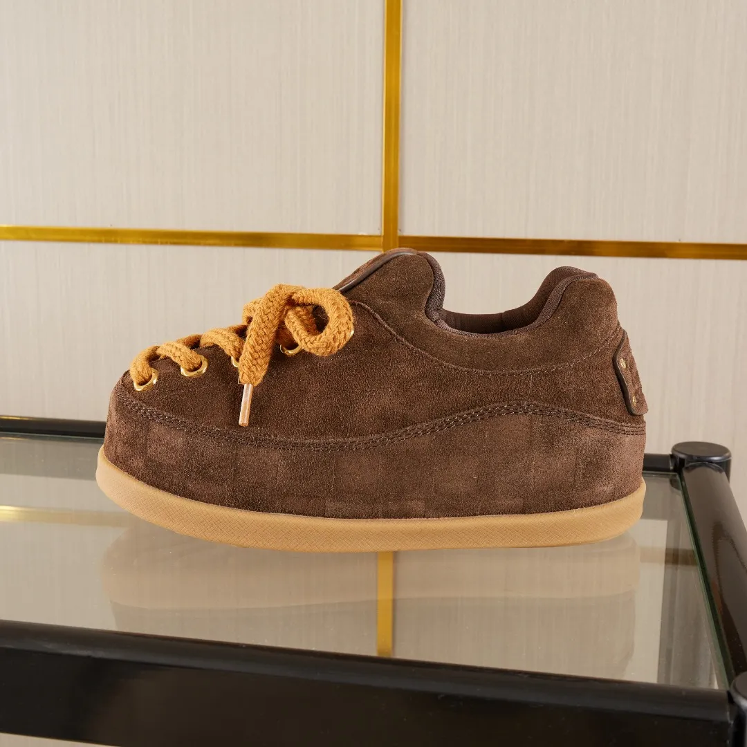 💰💰💰 660 hot style 🆕🆕🆕𝙇𝙑🔥New models are on the shelves🔥 Louis Vuitton 25ss, LV co-branded nigo YETI Fat Ding is ugly and cute, many Internet celebrities have put it on the show, a classic and versatile item. Fabric: imported high mercerized cowhide suede. Lining: High-grade elastic mesh, original molded outsole. Size: women's clothing, 35-41 (customized for women's 40 and 41), men's clothing 39-46 (customized for 45-46)